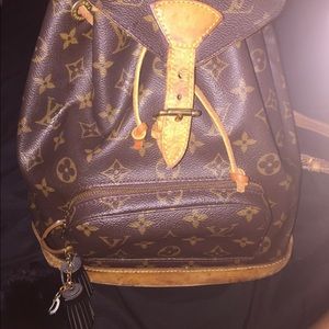 Pe loved Louis Vuitton